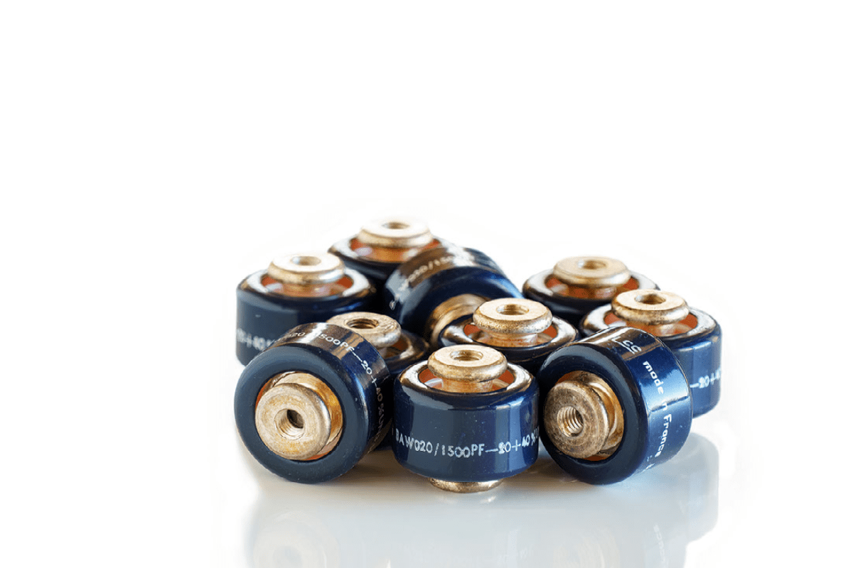 ceramic-electrical-plugs