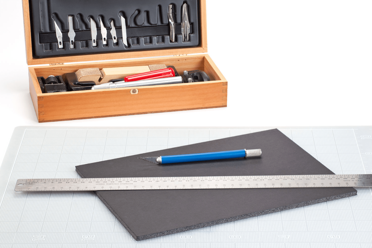 Foamboard-workbench-construction